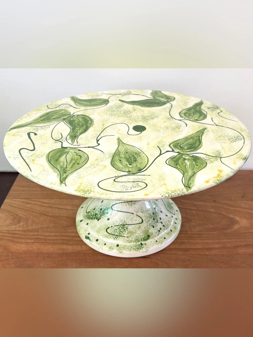 Hand Painted Ceramic Pedestal Cake Stand Vining Green Leaves on Yellow VTG 99’